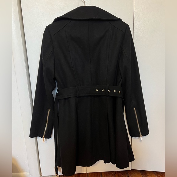 Kenneth Cole trench coat - Picture 3 of 4